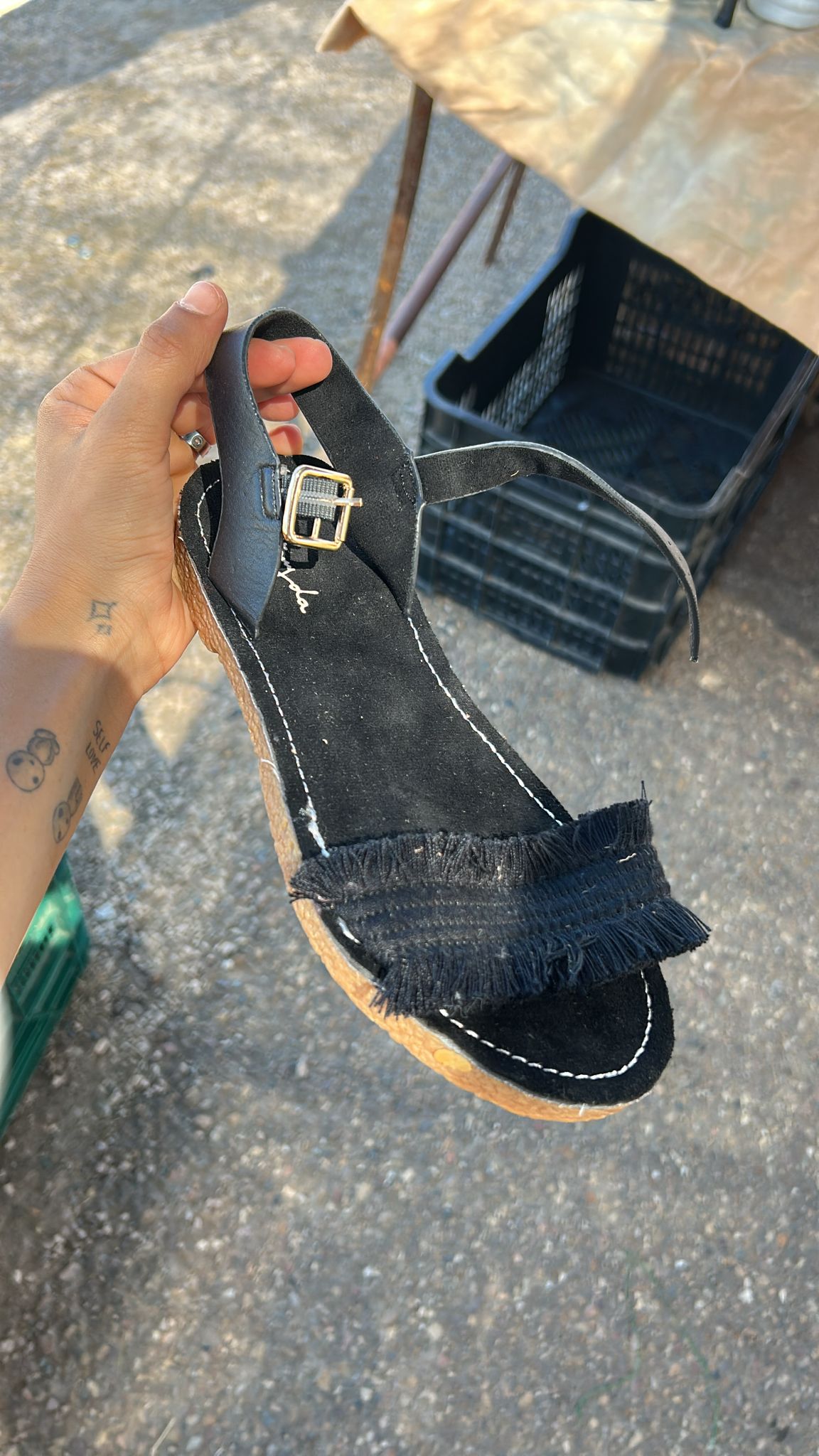 Sandalias negras